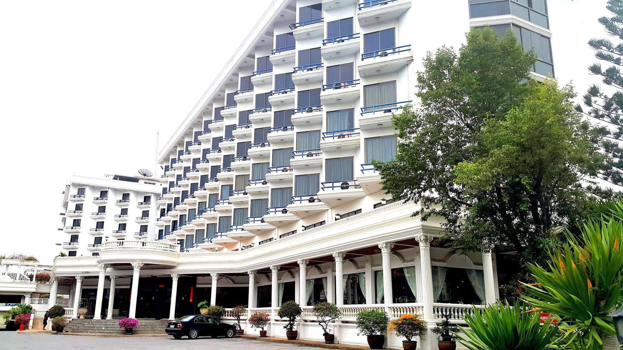 Caesar Palace Hotel Pattaya Exterior photo